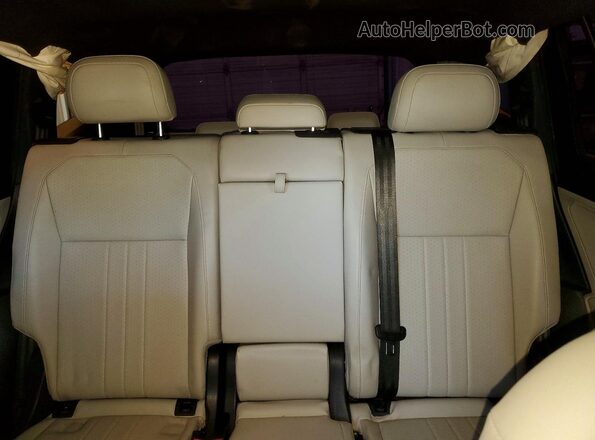 3VVCB7AX6NM132830 2022 VOLKSWAGEN TIGUAN Черный Вид задних сидений