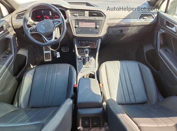 3VVCB7AXXPM016565 2023 VOLKSWAGEN TIGUAN Серый Вид панели приборов