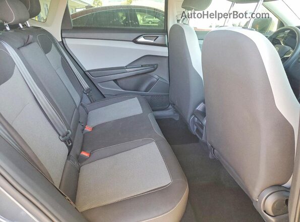 3VVCX7B28NM028344 2022 VOLKSWAGEN TAOS Gray Widok wnętrza z tyłu