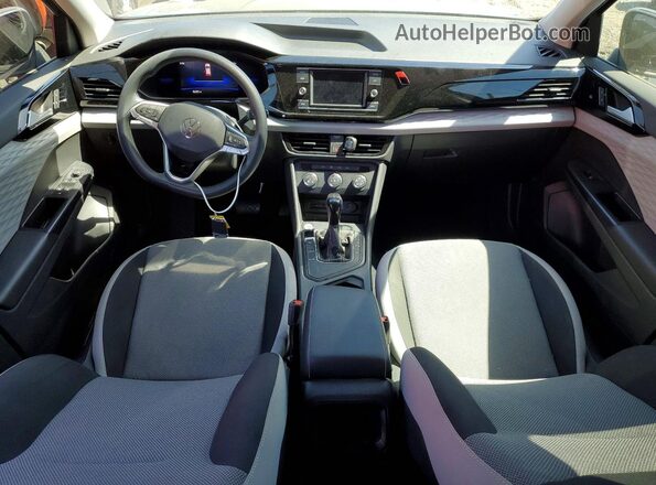 3VVCX7B28NM028344 2022 VOLKSWAGEN TAOS Gray Widok deski rozdzielczej