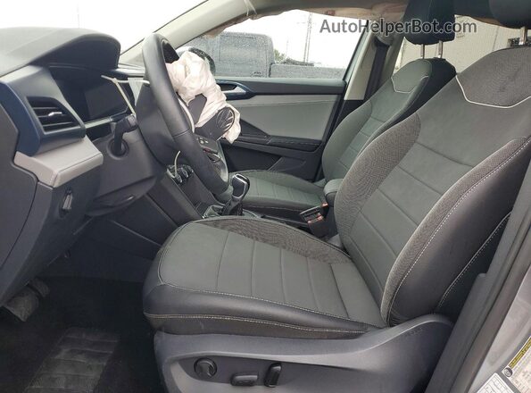 3VVEX7B27RM101282 2024 VOLKSWAGEN TAOS Silver Widok wnętrza z przodu