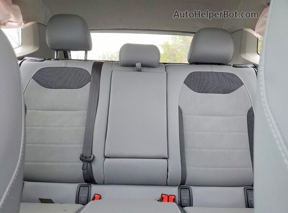 3VVEX7B29RM026973 2024 VOLKSWAGEN TAOS Blue Widok tylnych siedzeń