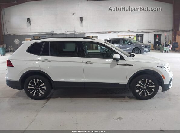 3VVFB7AX1RM452530 2024 VOLKSWAGEN TIGUAN Белый Вид задней части салона