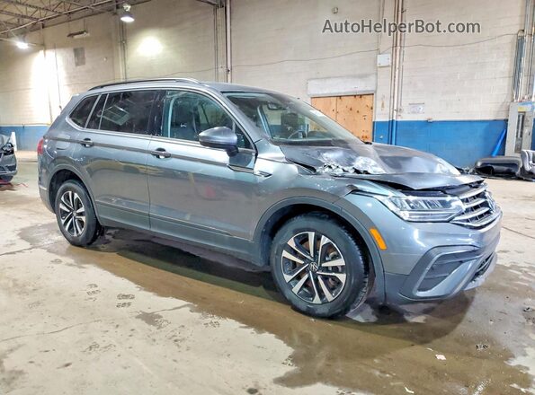 3VVFB7AX4PM075169 2023 VOLKSWAGEN TIGUAN Серебряный Передняя правая четверть