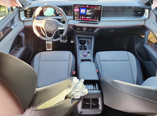 3VVGR7RMXSM012256 2025 VOLKSWAGEN TIGUAN Gray Вид панелі приладів