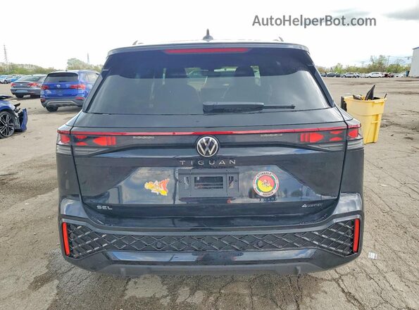 3VVLR7RM2SM026067 2025 VOLKSWAGEN TIGUAN Black Rear view