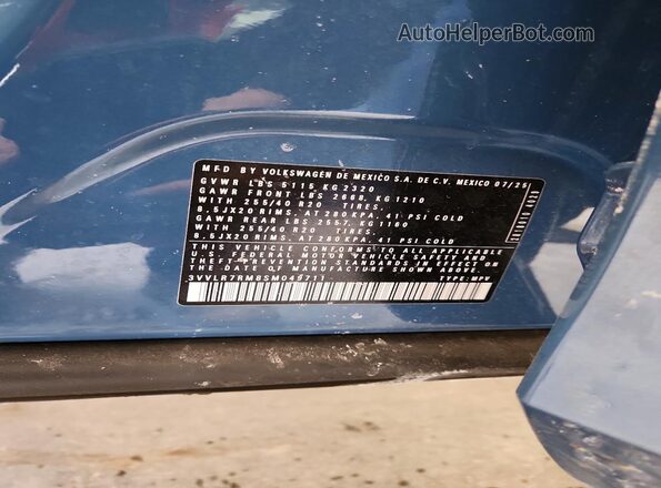 3VVLR7RM8SM049711 2025 VOLKSWAGEN TIGUAN Синий Вид подкапотного пространства