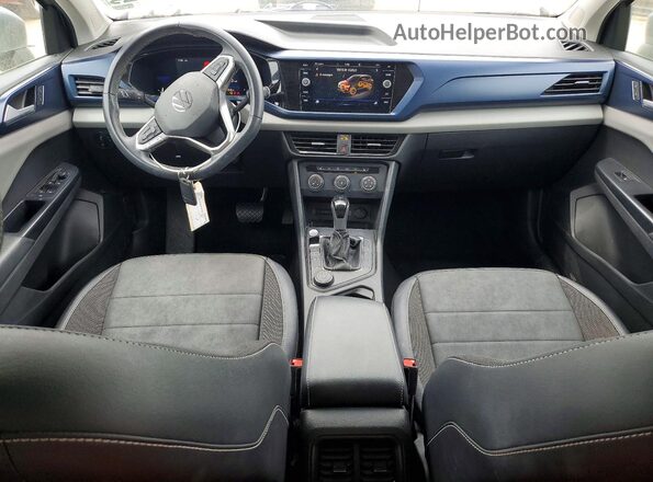 3VVLX7B22NM074221 2022 VOLKSWAGEN TAOS Серебряный Вид панели приборов