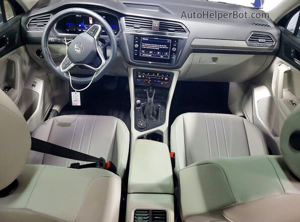 3VVMB7AX4RM037452 2024 VOLKSWAGEN TIGUAN Blue Вид панелі приладів