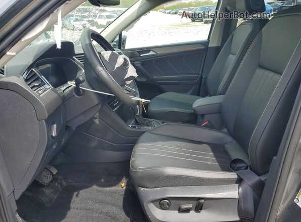 3VVMB7AX8PM130679 2023 VOLKSWAGEN TIGUAN Gray წინა სალონის ხედი