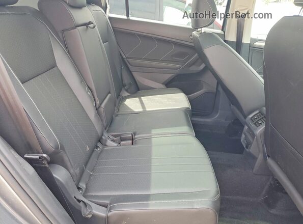 3VVMB7AX8PM130679 2023 VOLKSWAGEN TIGUAN Gray უკანა სალონის ხედი