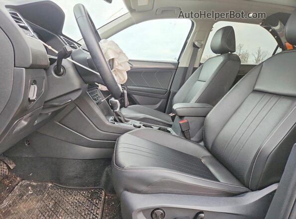 3VVMB7AX8RM086217 2024 VOLKSWAGEN TIGUAN Черный Вид салона спереди