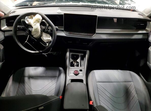 3VVMR7RM6SM008563 2025 VOLKSWAGEN TIGUAN Silver Vista del salpicadero