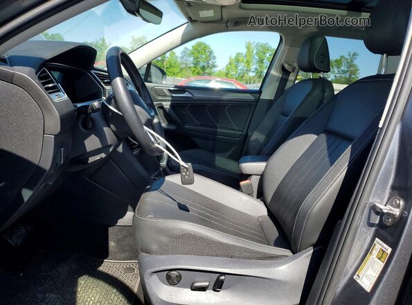3VVNB7AX6PM079963 2023 VOLKSWAGEN TIGUAN Gray Vista interior delantera