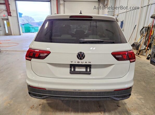 3VVRB7AX2RM132842 2024 VOLKSWAGEN TIGUAN White Հետևի տեսք