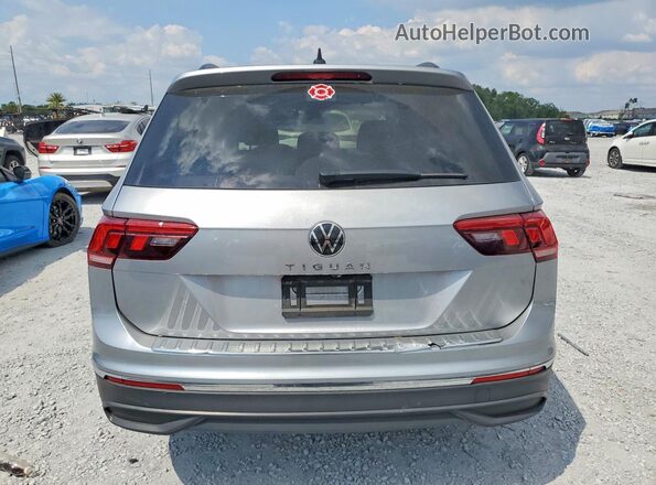 3VVRB7AX9RM153073 2024 VOLKSWAGEN TIGUAN Silver Вид ззаду