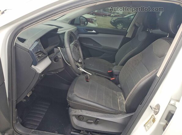 3VVRX7B26NM093848 2022 VOLKSWAGEN TAOS Белый Вид салона спереди