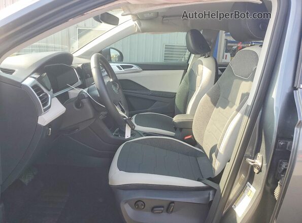 3VVSC7B27SM010730 2025 VOLKSWAGEN TAOS Серый Вид салона спереди