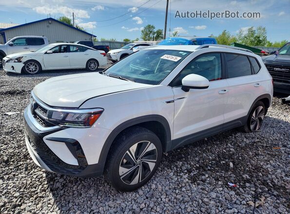 3VVUX7B25RM078239 2024 VOLKSWAGEN TAOS White Vista tres cuartos delantera izquierda