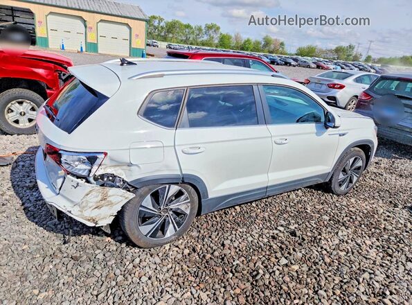 3VVUX7B25RM078239 2024 VOLKSWAGEN TAOS White Trasero derecho