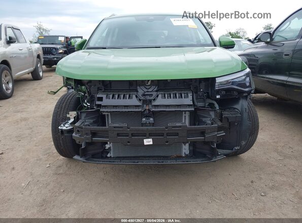 3VVVC7B29SM071428 2025 VOLKSWAGEN TAOS Зеленый Вид спереди