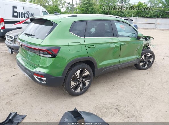 3VVVC7B29SM071428 2025 VOLKSWAGEN TAOS Зеленый Задняя правая четверть