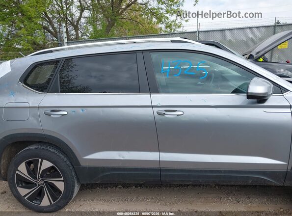 3VVVX7B22RM059393 2024 VOLKSWAGEN TAOS Gray Widok wnętrza z tyłu