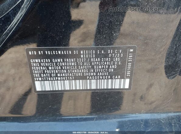 3VW1T7BUXPM062157 2023 VOLKSWAGEN JETTA Black Widok komory silnika