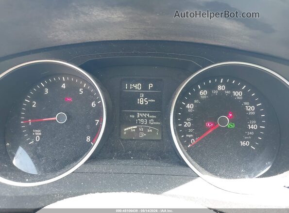 3VW2B7AJ8HM239272 2017 VOLKSWAGEN JETTA Black Widok tylnych siedzeń