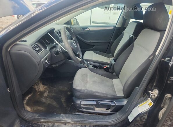 3VW2B7AJXHM336084 2017 VOLKSWAGEN JETTA Черный Вид салона спереди