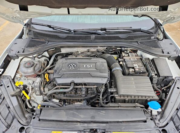 3VW2T7BU2PM021574 2023 VOLKSWAGEN JETTA White Widok wnętrza z tyłu