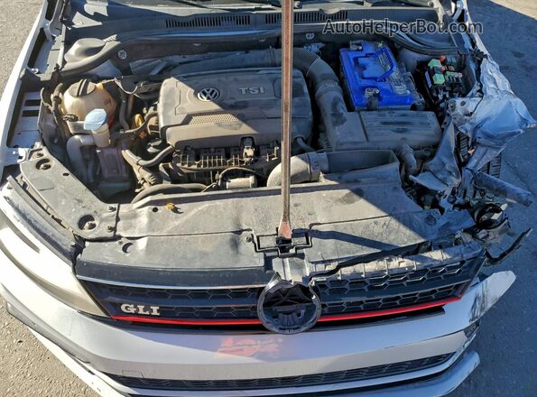3VW4T7AJ6HM345483 2017 VOLKSWAGEN JETTA Белый Вид задней части салона