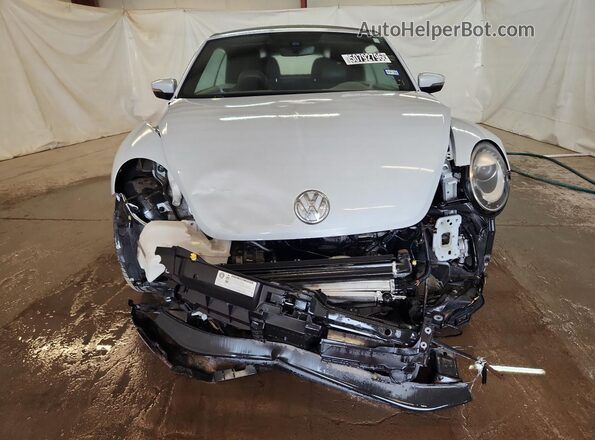 3VW5DAAT4JM506547 2018 VOLKSWAGEN BEETLE Silver Панорамний вид салону 360°