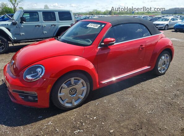 3VW5DAAT5JM505598 2018 VOLKSWAGEN BEETLE Красный Передняя левая четверть