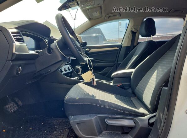 3VW5M7BU2RM102006 2024 VOLKSWAGEN JETTA White Vista interior delantera