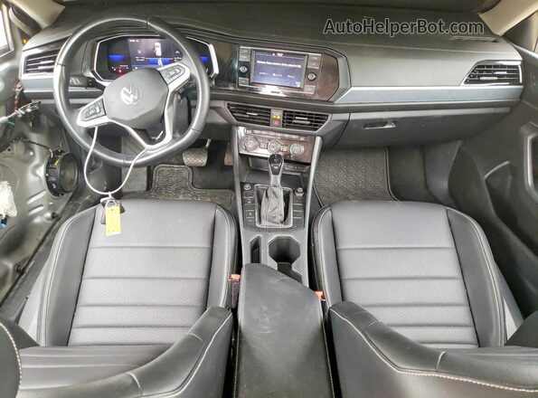 3VW7M7BU4NM014352 2022 VOLKSWAGEN JETTA Серебряный Вид панели приборов