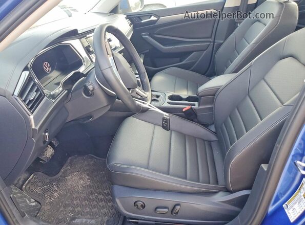 3VW7M7BU4RM056896 2024 VOLKSWAGEN JETTA Синий Вид салона спереди