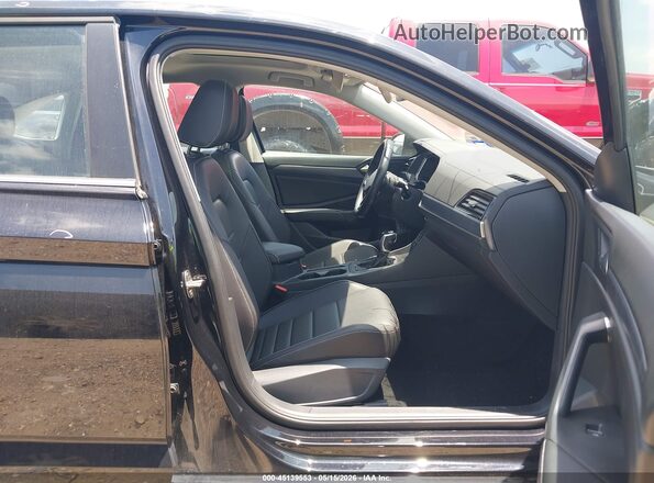 3VW7M7BUXRM004785 2024 VOLKSWAGEN JETTA Черный Вид салона спереди