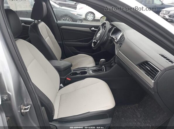 3VWC57BU0MM090130 2021 VOLKSWAGEN JETTA Silver წინა სალონის ხედი