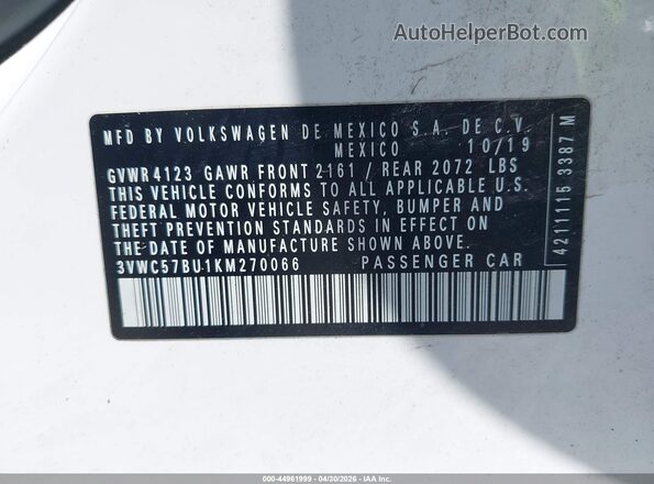 3VWC57BU1KM270066 2019 VOLKSWAGEN JETTA Белый Вид подкапотного пространства