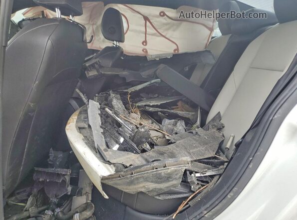 3VWC57BU2MM009466 2021 VOLKSWAGEN JETTA White Widok tylnych siedzeń