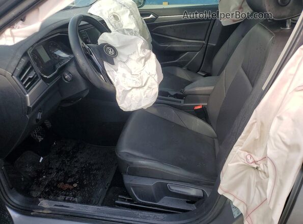 3VWC57BU3KM204229 2019 VOLKSWAGEN JETTA Серебряный Вид салона спереди