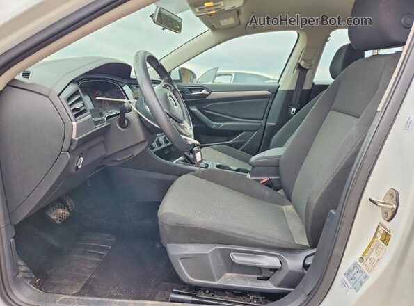 3VWC57BU7MM013268 2021 VOLKSWAGEN JETTA White Вид салону спереду