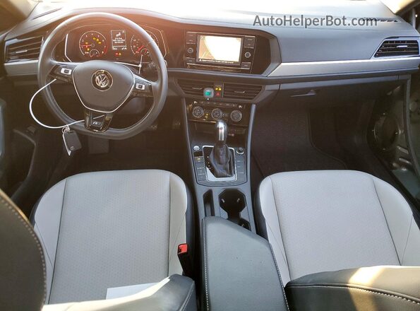 3VWC57BU9MM057496 2021 VOLKSWAGEN JETTA Серый Вид панели приборов