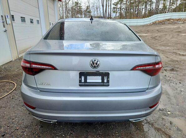3VWCB7BU2LM059873 2020 VOLKSWAGEN JETTA Серебряный Вид сзади