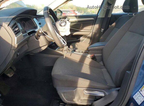 3VWCB7BU7KM153312 2019 VOLKSWAGEN JETTA Синий Вид салона спереди