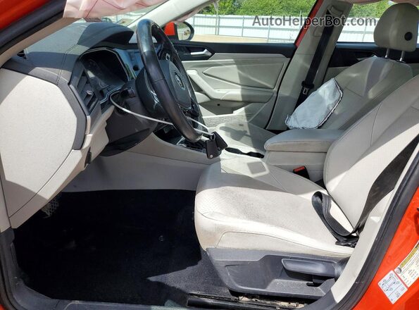 3VWCB7BU7LM059772 2020 VOLKSWAGEN JETTA Оранжевый Вид салона спереди