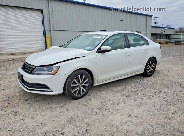 3VWDB7AJ8JM213317 2018 VOLKSWAGEN JETTA Белый Передняя левая четверть