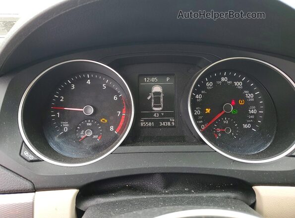 3VWDB7AJ8JM213317 2018 VOLKSWAGEN JETTA Белый Вид щитка приборов