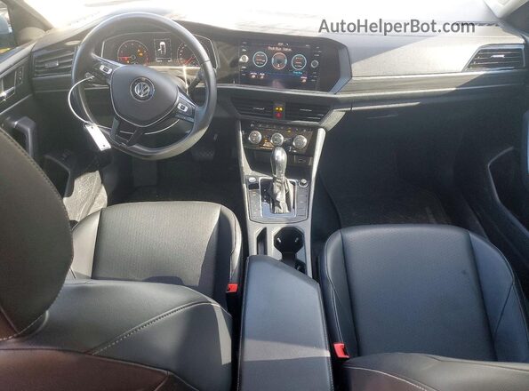 3VWE57BU6KM135237 2019 VOLKSWAGEN JETTA Белый Вид панели приборов